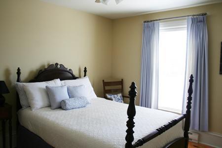 Auberge Gabriele Inn シェディアック 部屋 写真